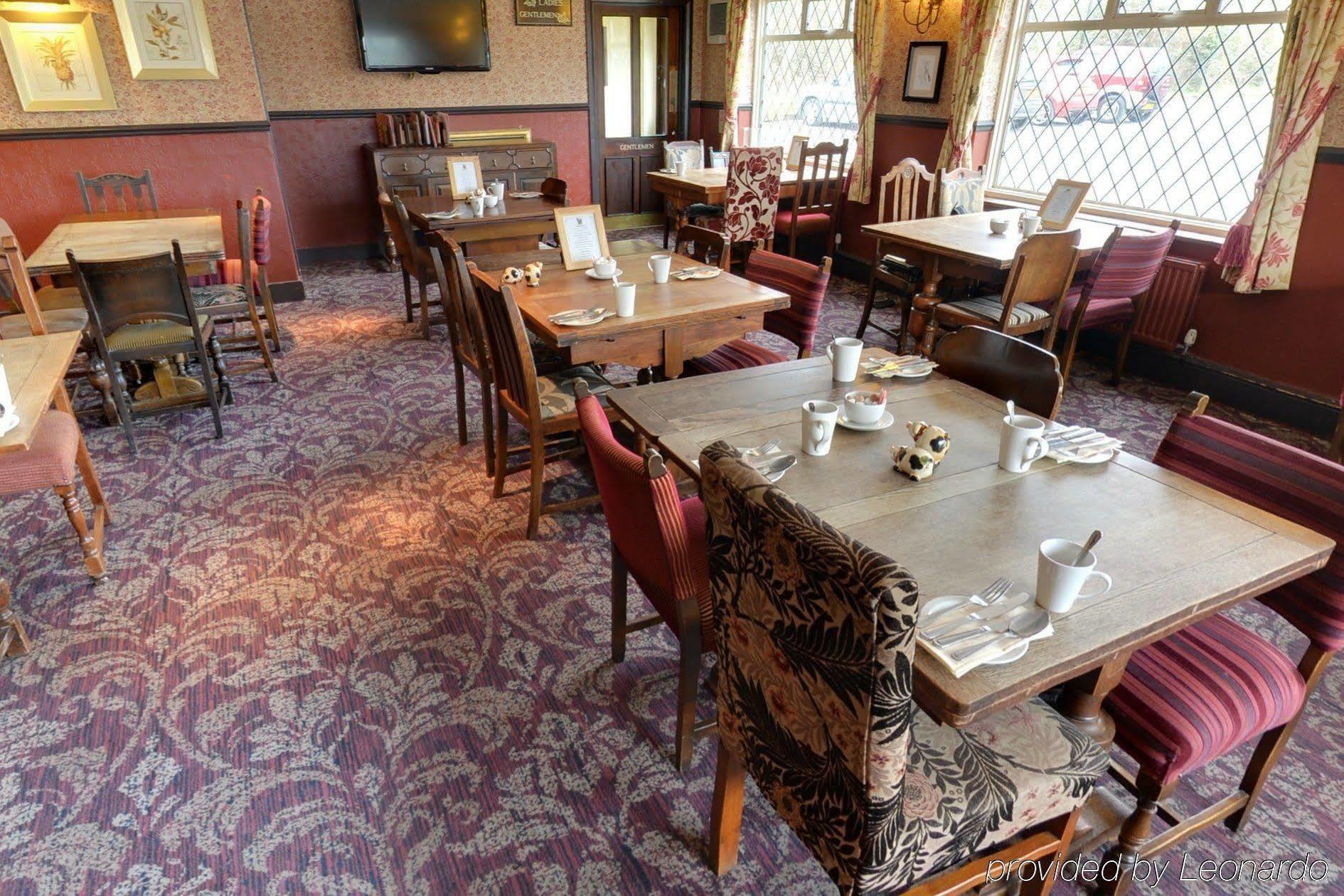 Hotel The Hampshire Hog Clanfield  Zewnętrze zdjęcie The interior of the pub