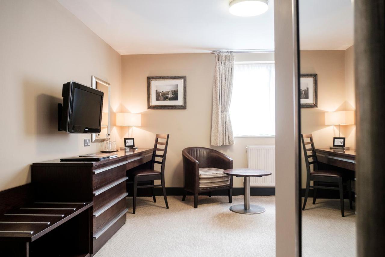 Hotel The Hampshire Hog Clanfield  Zewnętrze zdjęcie A room at the hotel